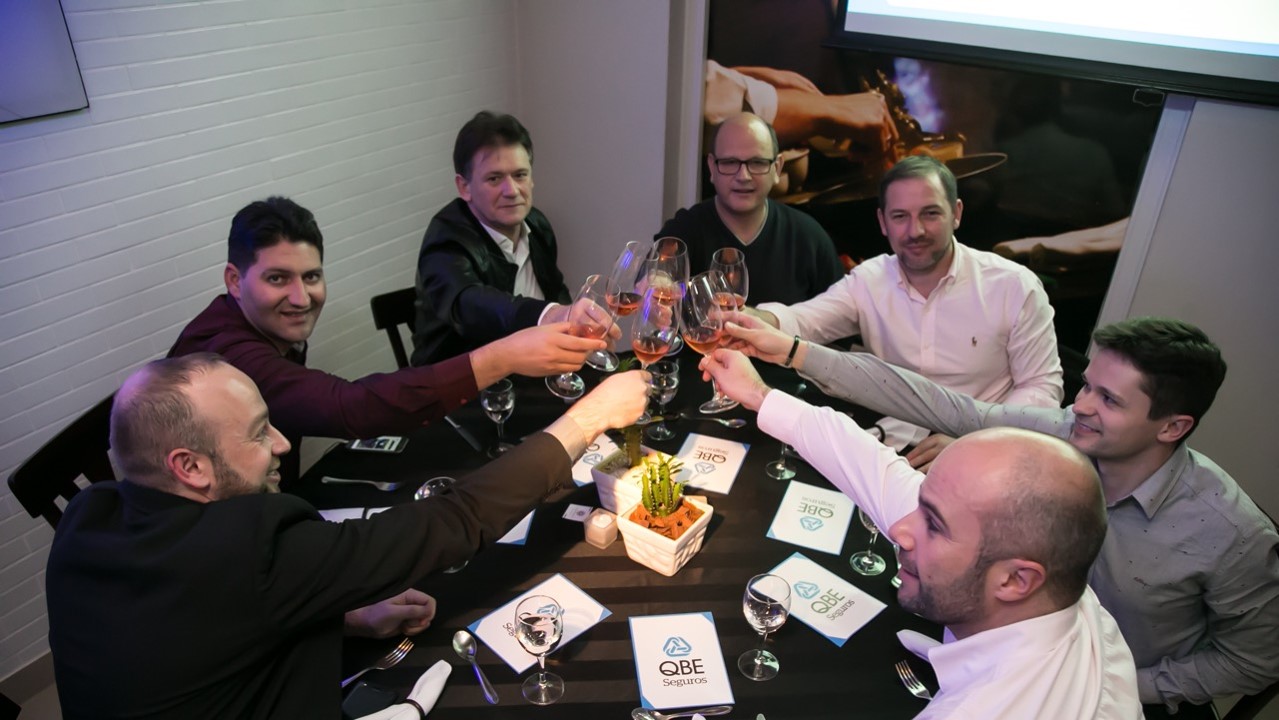 GLASS TASTING (1)