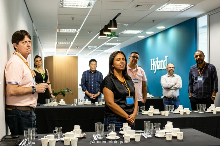 Café corporativo com a Hyland