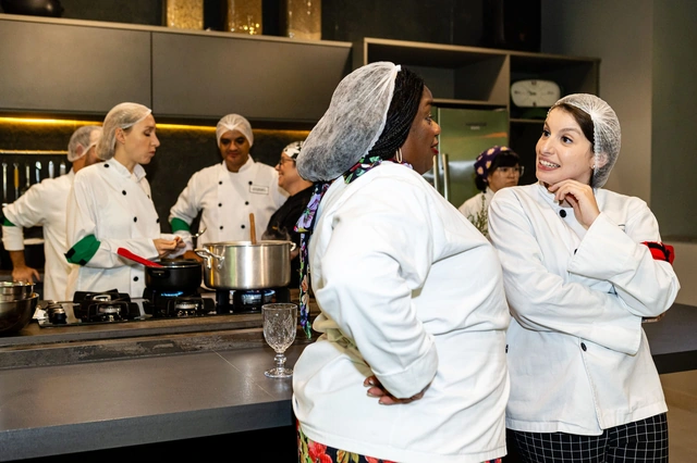 Case Basf em experiência de Team Building Cooking Show