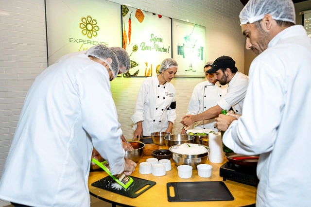 Case Basf em experiência de Team Building Cooking Show
