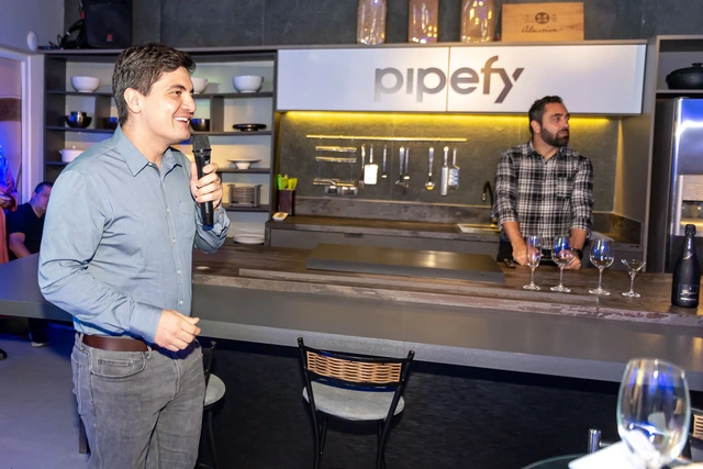 Case Pipefy em Brunch Exclusivo de Team Building - © 2023 Luís França - luisfranca.46graus.com - Direitos reservados.