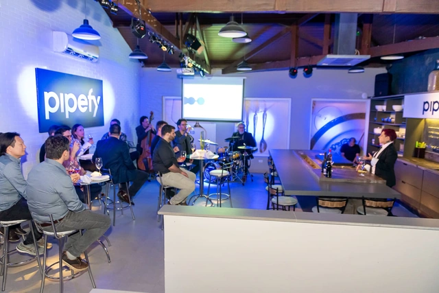 Case Pipefy em Brunch Exclusivo de Team Building - © 2023 Luís França - luisfranca.46graus.com - Direitos reservados.