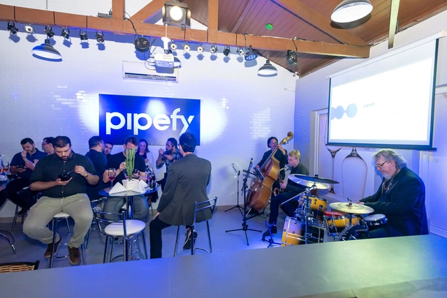 Case Pipefy em Brunch Exclusivo de Team Building - © 2023 Luís França - luisfranca.46graus.com - Direitos reservados.