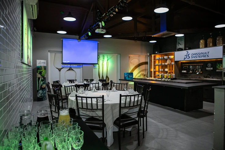 Espaço Lounge Gourmet, local para jantares corporativos aliando gastronomia de excelência.
