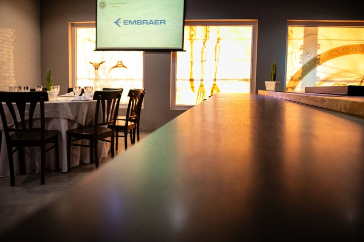 Espaço Lounge Gourmet, local para jantares corporativos aliando gastronomia de excelência.