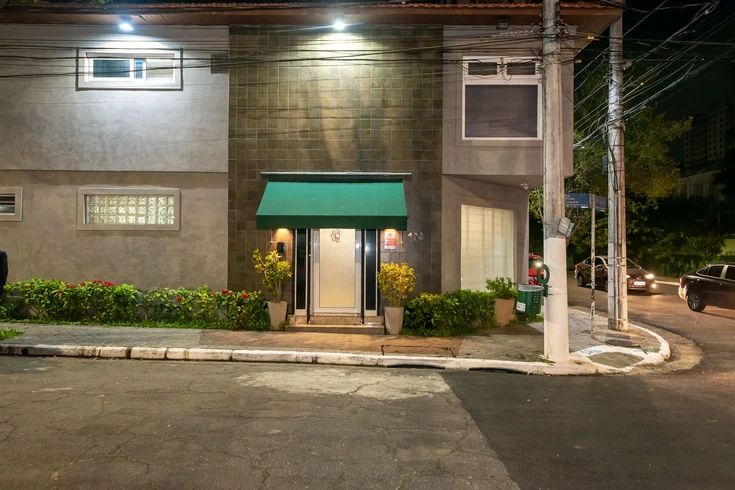 Espaço Lounge Gourmet, local para jantares corporativos aliando gastronomia de excelência.