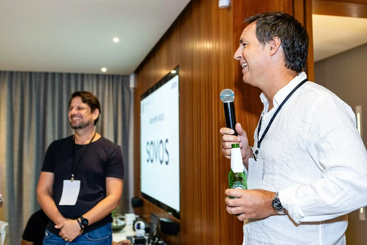 Palestrante em Catering apresentando
